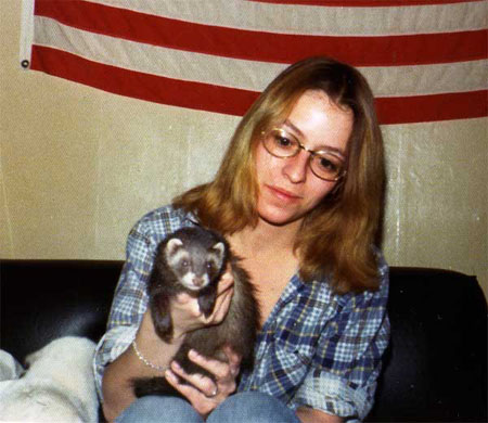 Mary,-flag,-ferret